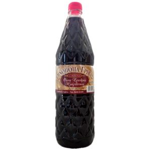 πλαστικό μπουκάλι απο κρασί κόκκινο ημίγλυκο μάρκας Οινοποιία Γρίβας